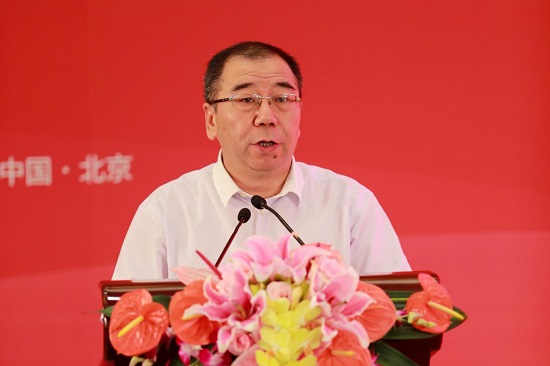 中国建筑装饰协会材料分会秘书长王岳飞